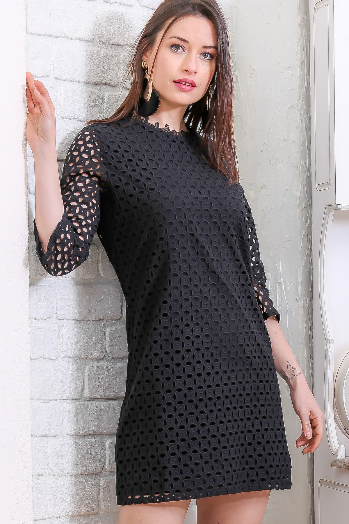 Chiccy Kadın Siyah Retro Delik İşi Nakış Detaylı Astarlı Elbise M10160000EL96972