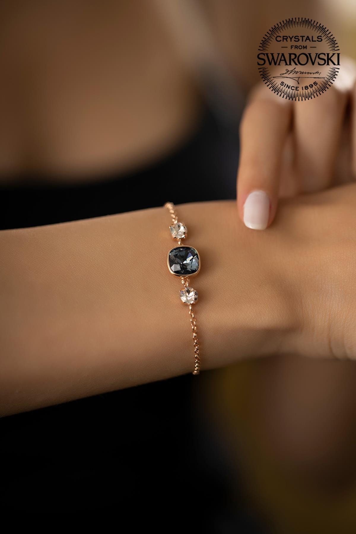 Ninova Silver Kadın Swarovski Taşlı Üç Taş Model Rose Kaplama Gümüş Bileklik PKT-SBS0883