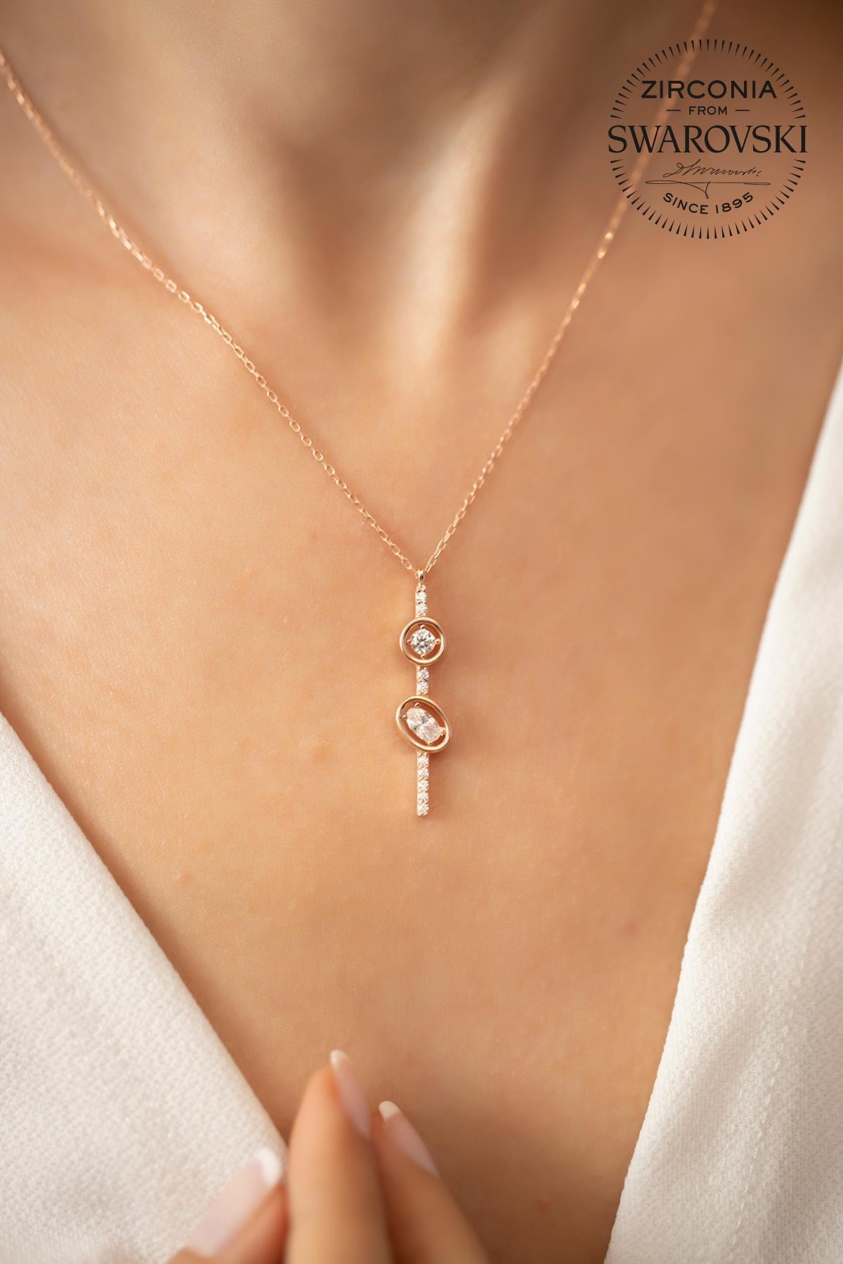 Ninova Silver Kadın Swarovski Taşlı Oval ve Halka Model Rose Kaplama Gümüş Kolye PKT-SBS0536