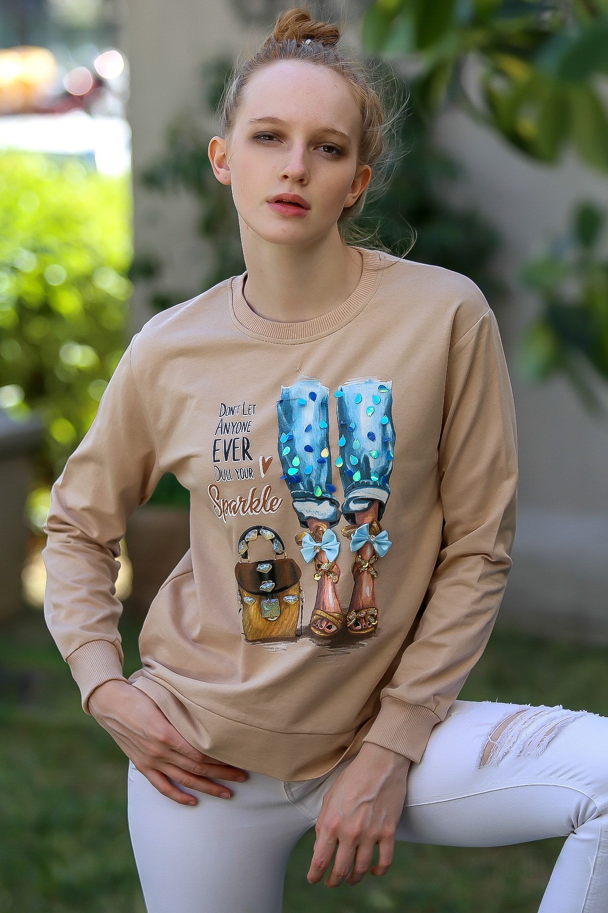 Chiccy Kadın Taş Vintage ayakkabı baskılı 3D kurdele pul ve boncuk işlemeli sweat M10010700SW99478