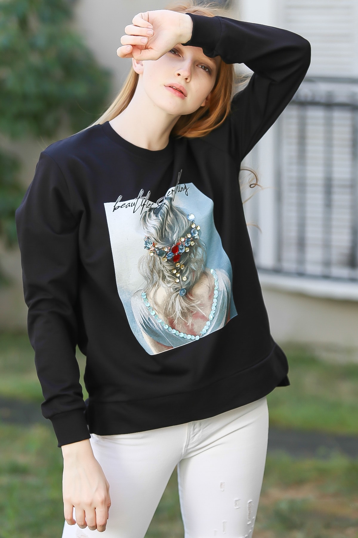 Chiccy Kadın Siyah Vintage kadın baskılı kristal taş ve pul işlemeli sweat M10010700SW99461