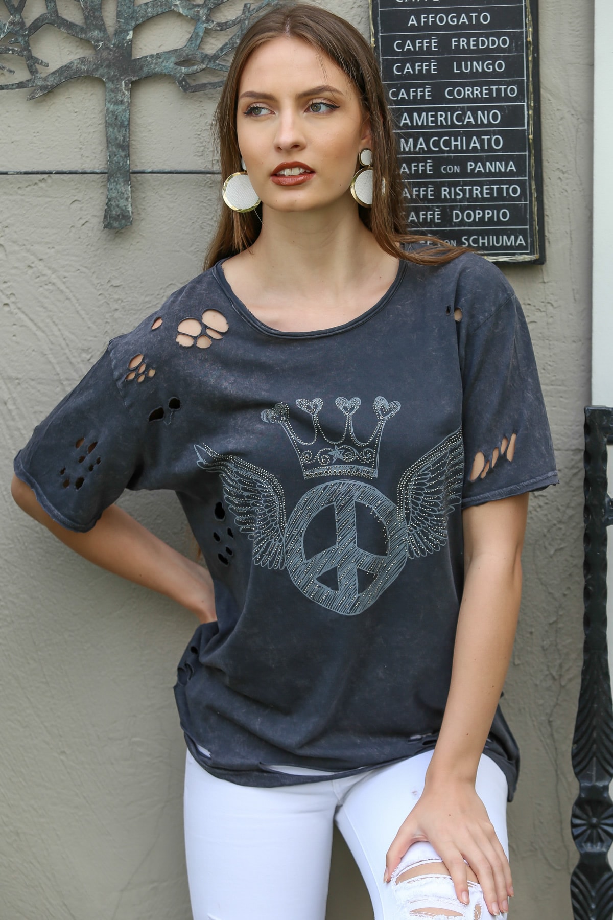Chiccy Kadın Antrasit Sıfır Yaka Kanatlı Peace Baskı Lazer Kesik Detaylı Yıkamalı T-Shirt M10010300TS98213