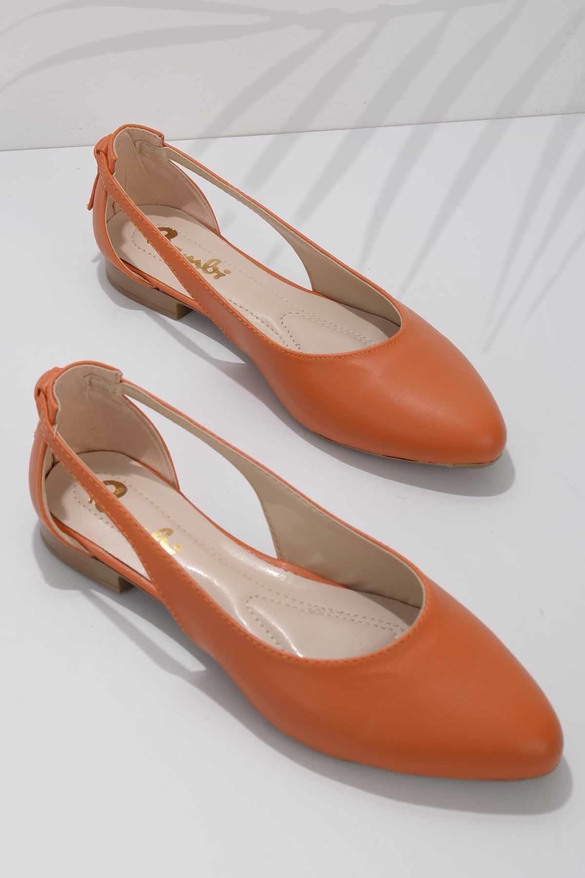 کفش راحتی زنانه نارنجی مارک bambi K018850103