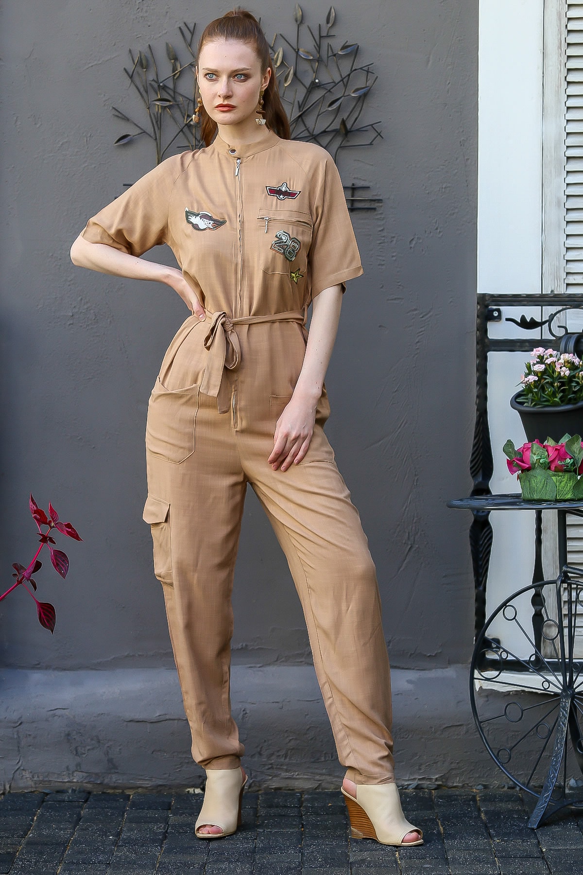 Chiccy Kadın Taba Military Aplike Detaylı Fermuarlı Cepli Kuşaklı Dokuma Tulum M10160000El94801