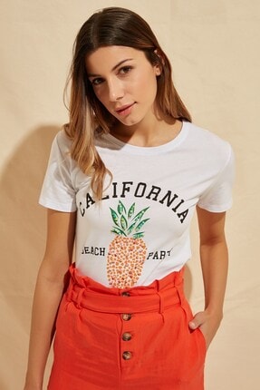 Zindi Kadın Ananas Baskılı Boncuklu T-Shirt Beyaz 19YK-1071010-001