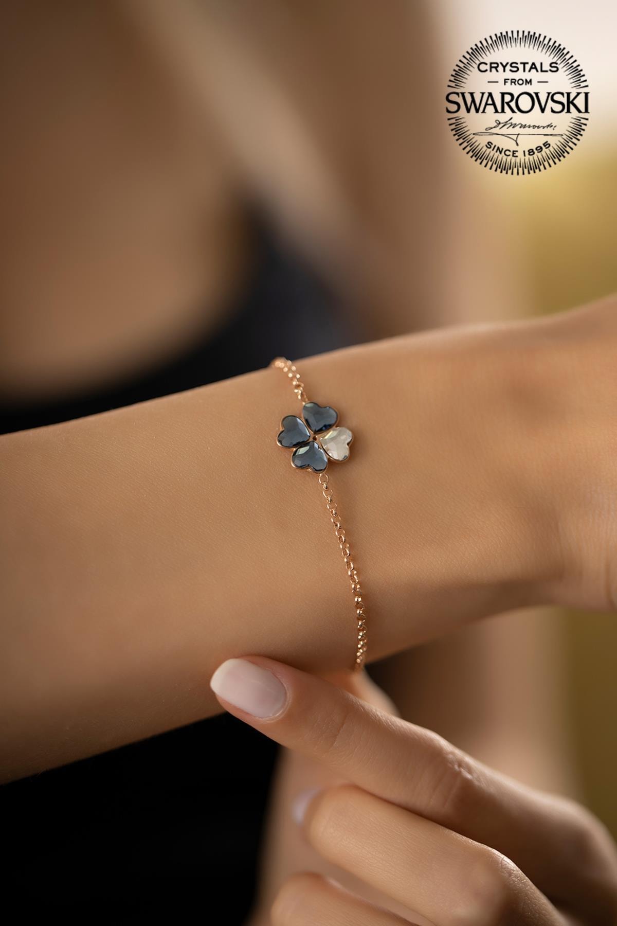 Ninova Silver Kadın Swarovski Taşlı Yonca Model Rose Kaplama Gümüş Bileklik PKT-SBS0881