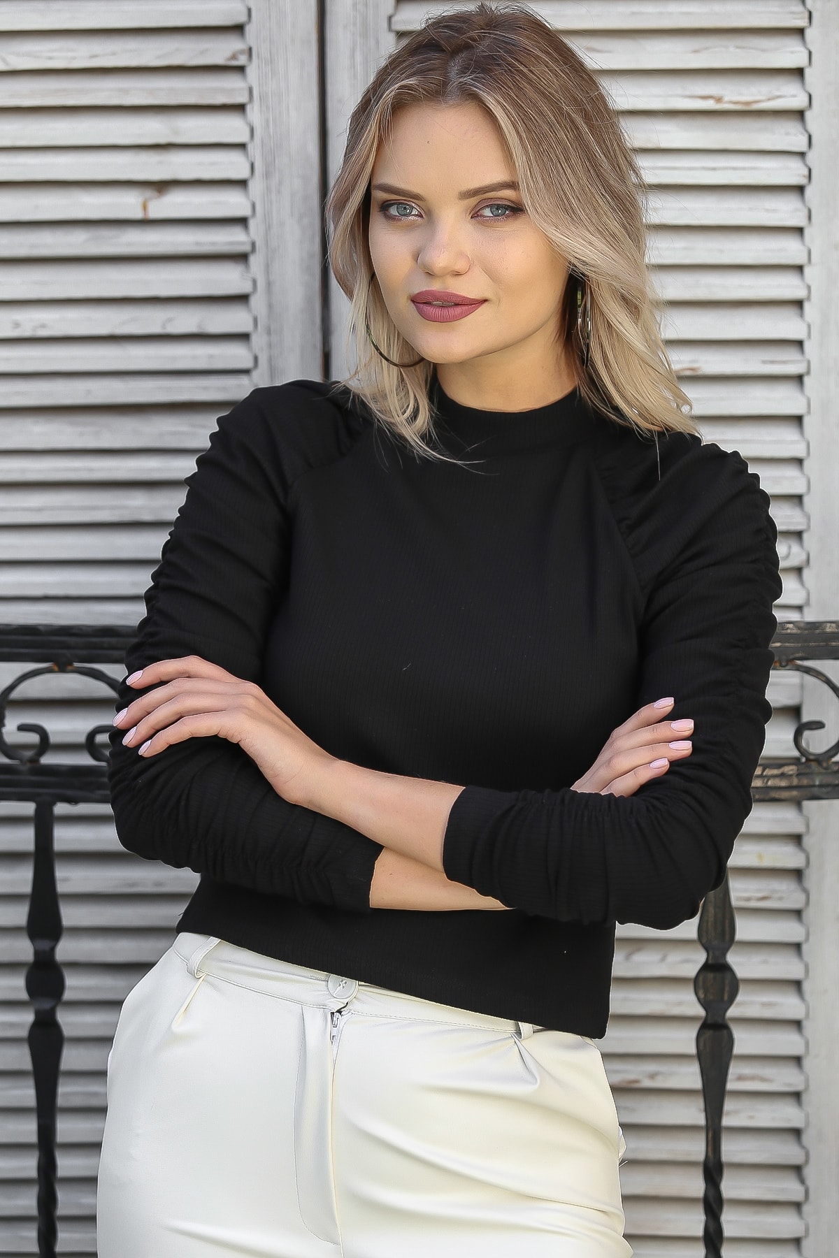 Chiccy Kadın Siyah Büzgü Detaylı Reglan Kol Kaşkorse Bluz M10010200bl95782