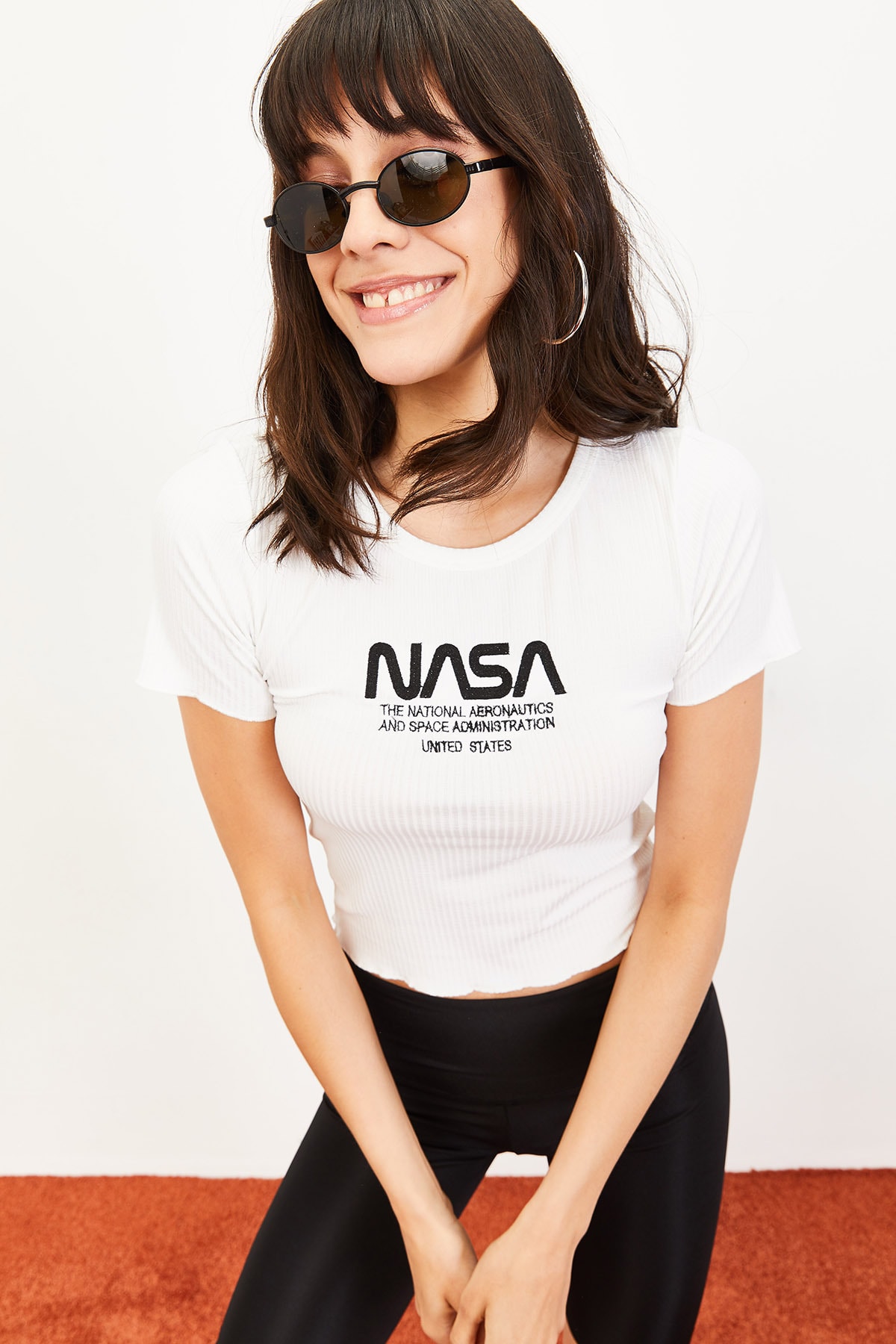 Bianco Lucci Kadın Nasa Baskılı Beyaz Kaşkorse T-Shirt Beyaz 10061019