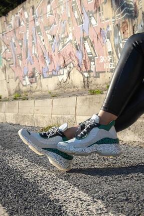 Bueno Shoes Hakiki Deri Fileli Ve Noktalı Taban Detaylı Kadın Spor Ayakkabı 20wq11404