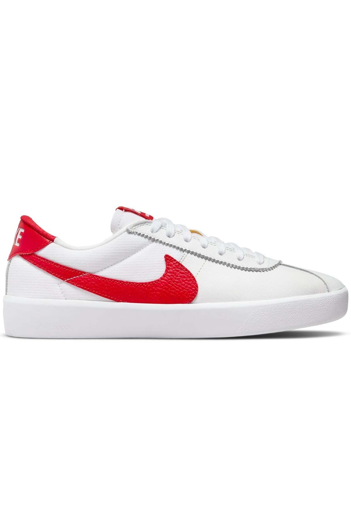 Nike deals the bruin