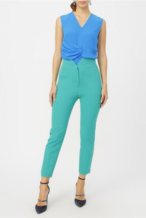 Random Kadın Yüksek Bel Klasik Kesim Pantolon
%95 Polyester %5 Elastane