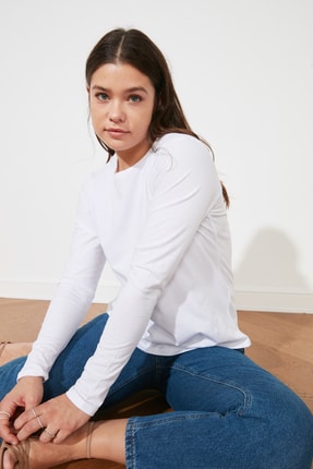 TrendyolMilla Beyaz Uzun Kollu Bisiklet Yaka Basic Örme T-Shirt TWOAW21TS0098