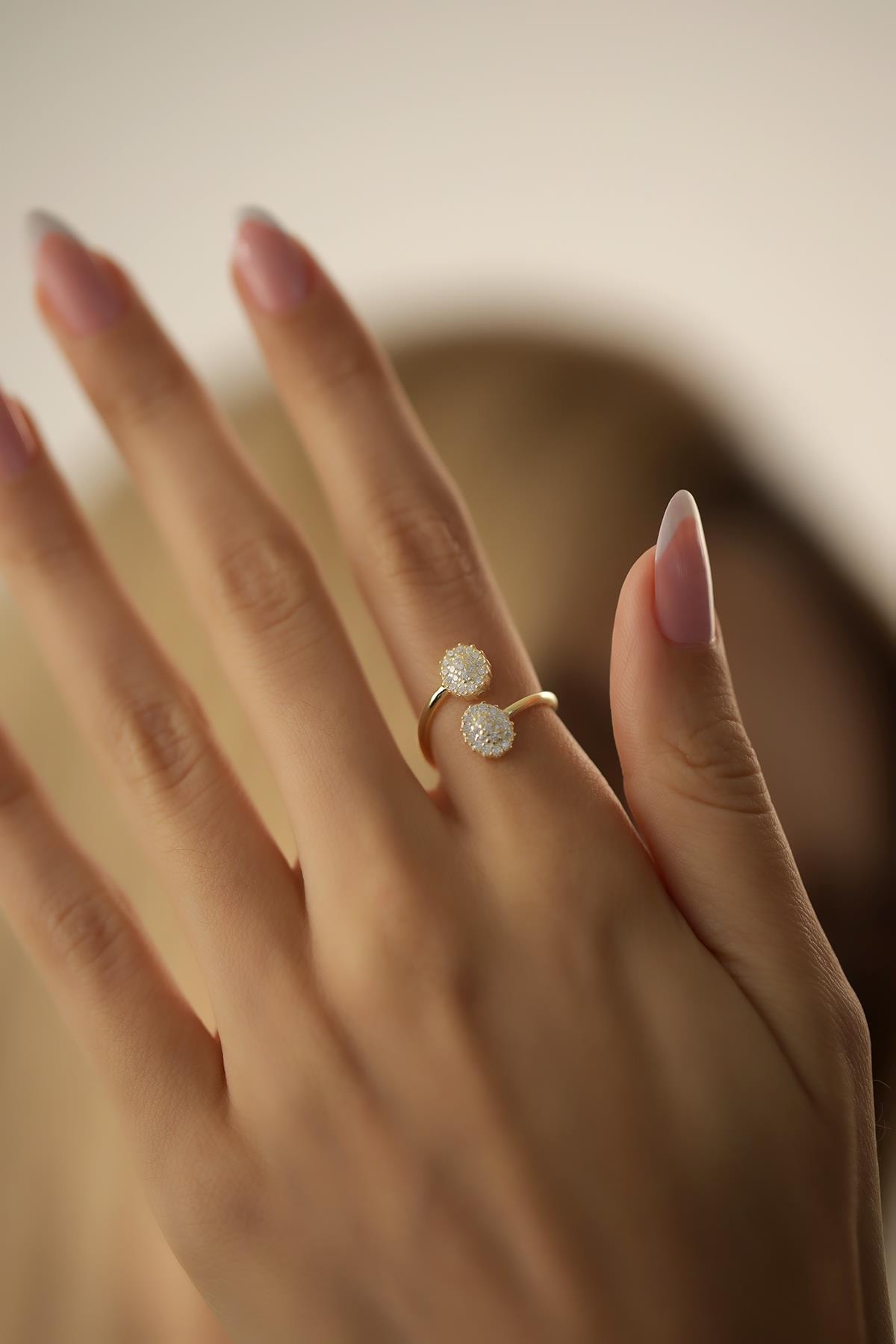 İzla Design Kadın Çapraz Oval Model Gold Rengi Gümüş İtalyan Yüzük PKT-TLYSLVR0218
